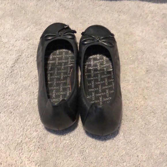 Vionic - Picture 4 of 7